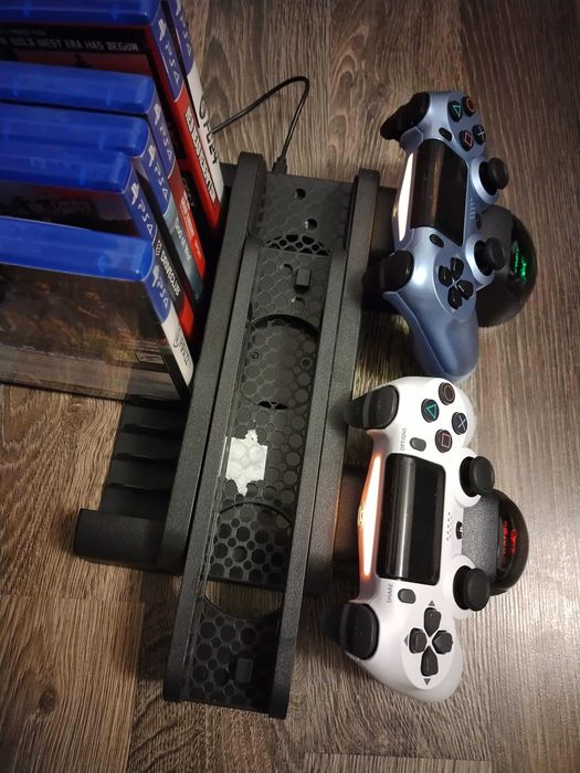 Cooler și Încărcare PS4/PS4 Pro/PS4 Slim – Dublă Încărcare Controllere