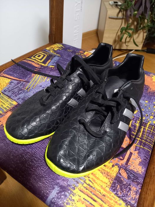 Футболни обувки Adidas 42 стелка 26,5см