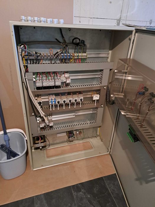 Panou electric industrial