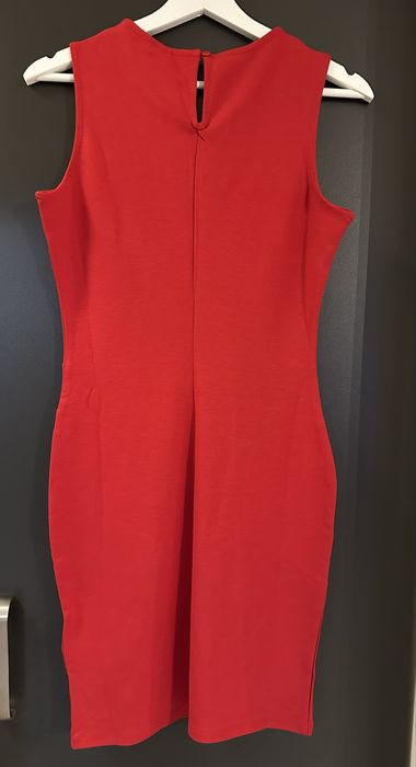 Червена рокля Guess, размер S/M