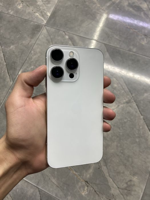 Iphone Xr 16 Pro korpusda