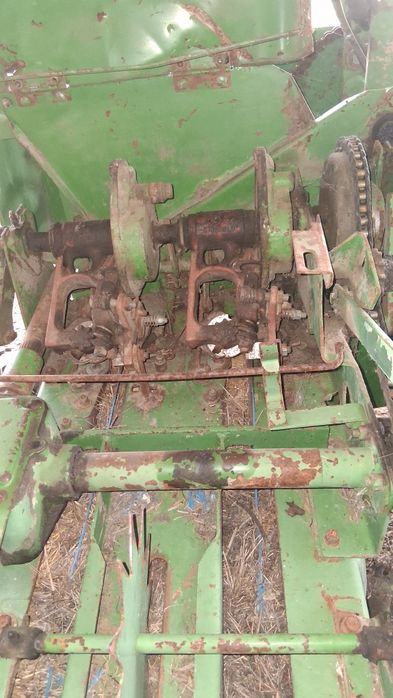Presă de balotat John Deere 224T