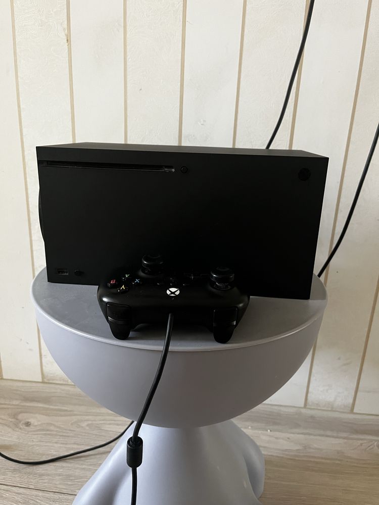 Xbox series X состояние как новый