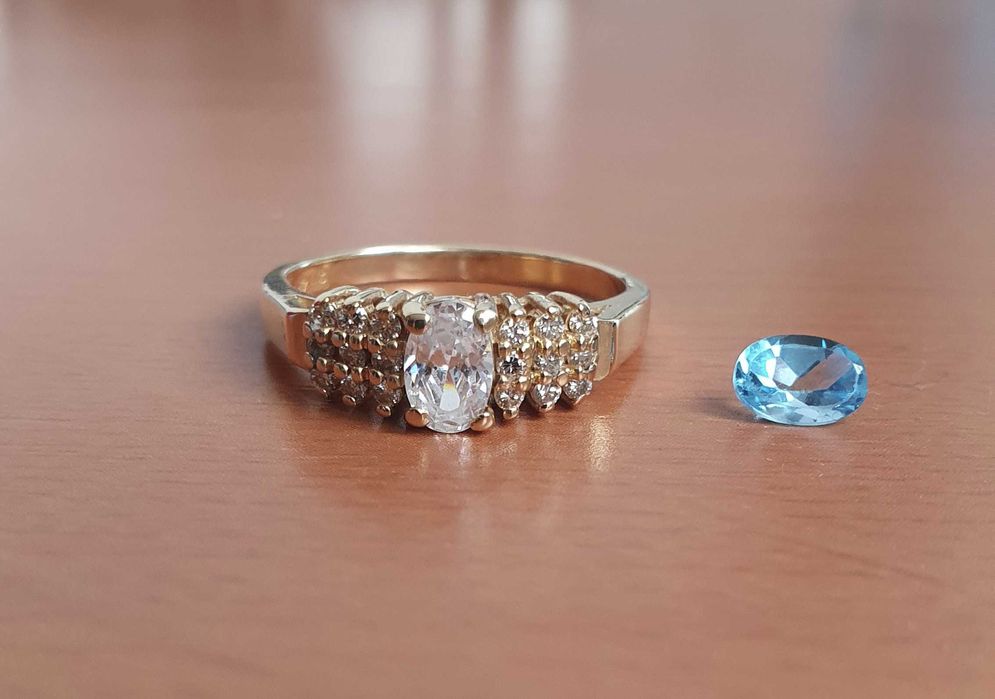 Златен пръстен 14K с 18 естествени диаманти , Подарък син сапфир