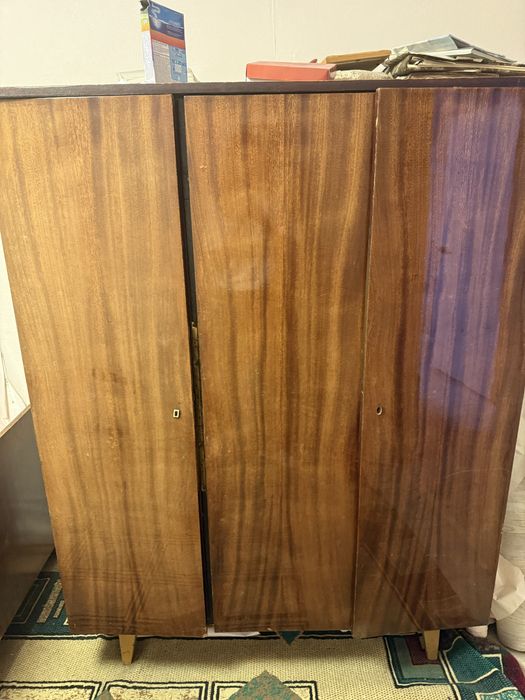 Отдам шкаф . Самовывоз