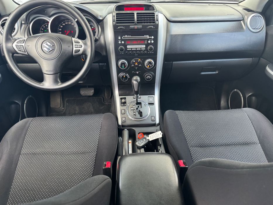 Suzuki Vitara 2.0 benzina 4x4 cutie automata de vanzare in RATE FIXE