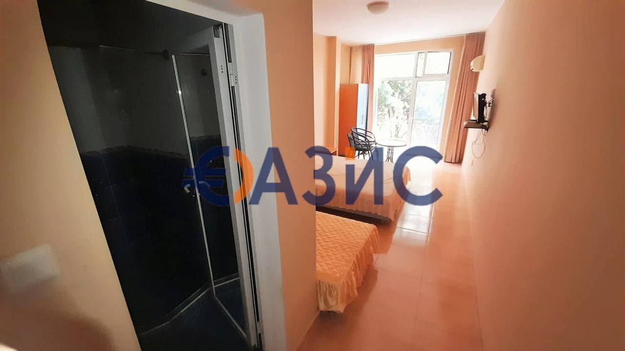 Продава се Четиристаен апартамент в Свети Влас - 118 кв.м за 873 €/кв.м - Снимка #10