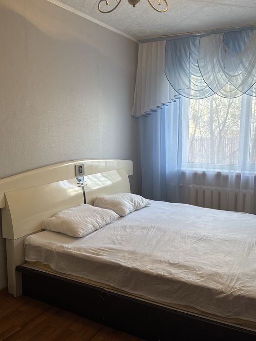 Сдается 2-х комнатная квартира в центре города