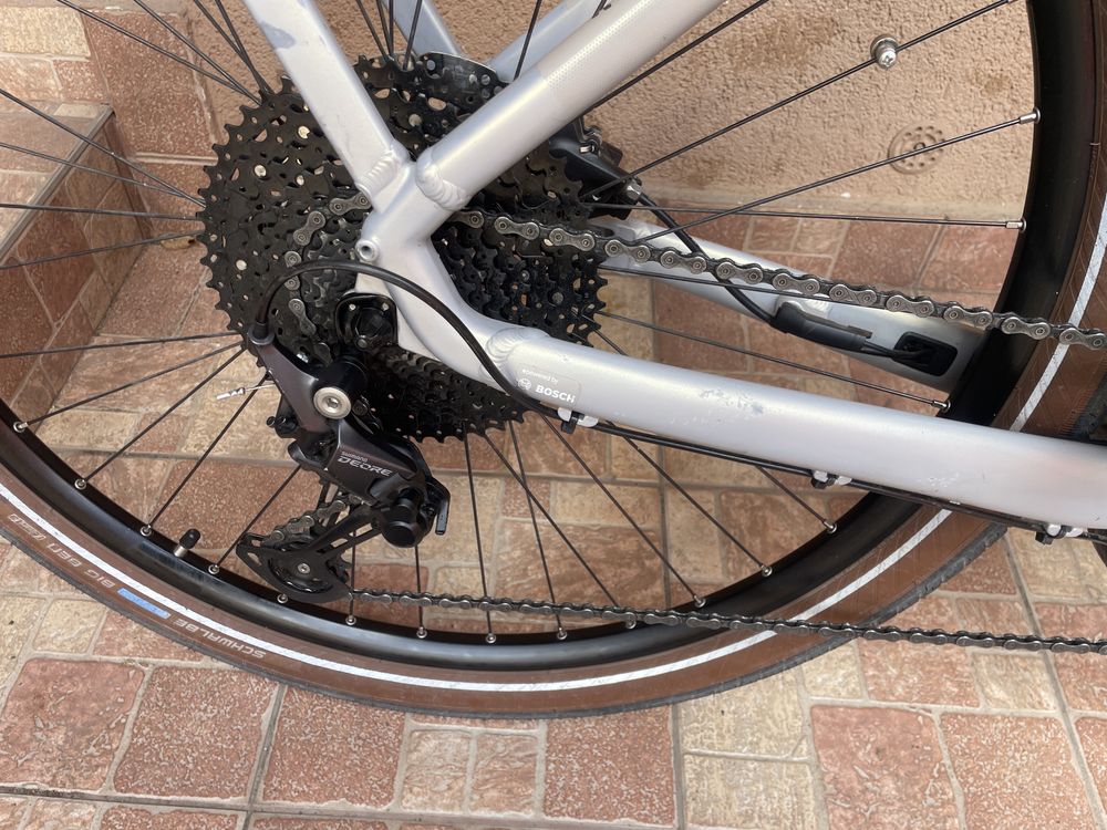 Bicicleta electrica(ebike)Trekking"Cube"Bosch Smart System