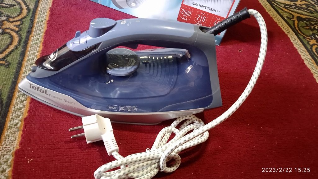 Utyuk noviy TeFaL prodaetsya