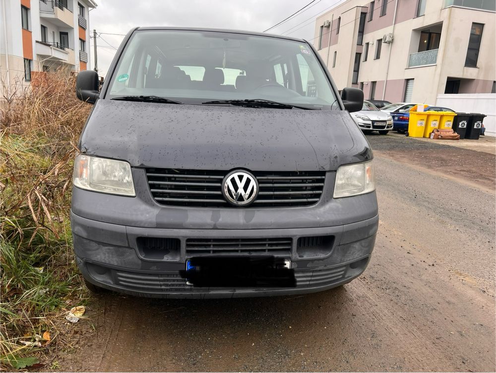 Vand vw transporter T5 2009 8+1 locui