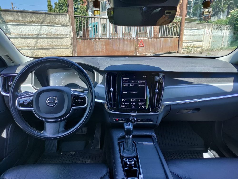 De vnazare Volvo S 90!!!
