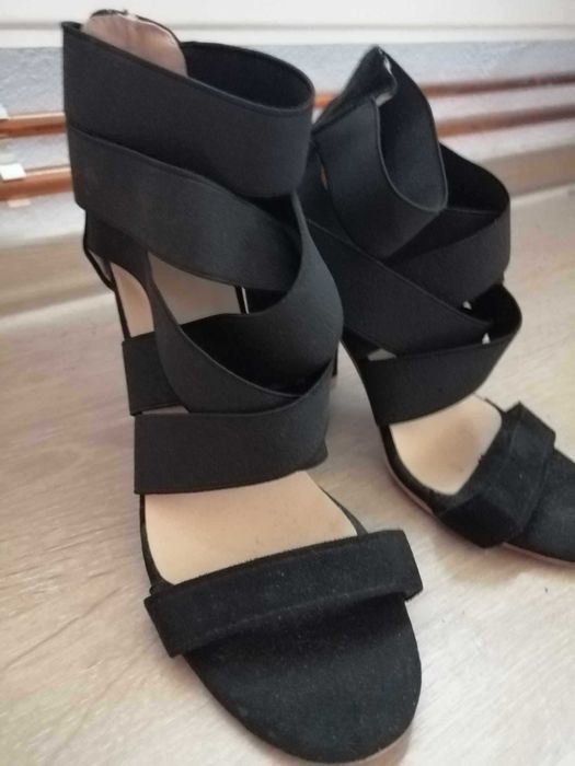 Sandale cu toc patrat marimea 37 tip bandage