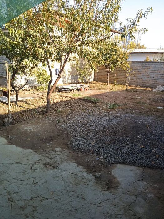 Ховли уй срочно сотилади