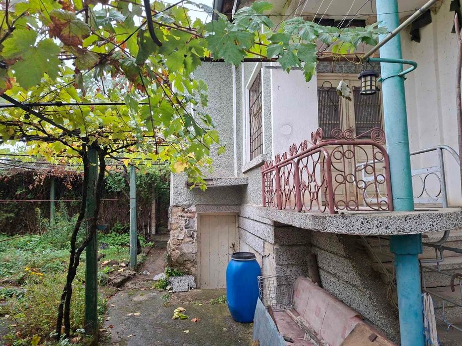 Продава се Къща в с. Манолово, Област Стара Загора - 1693 кв.м за 18 €/кв.м - Снимка #2