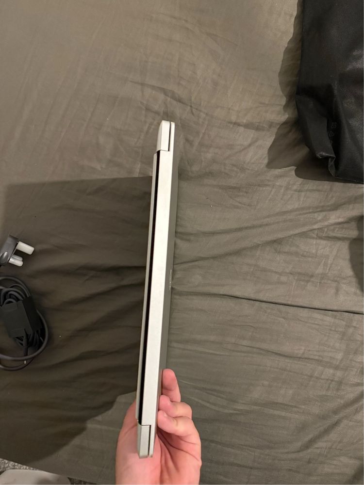 Dell XPS 14 – Ultra 7 / 32GB RAM / 1TB SSD – Чисто нов.