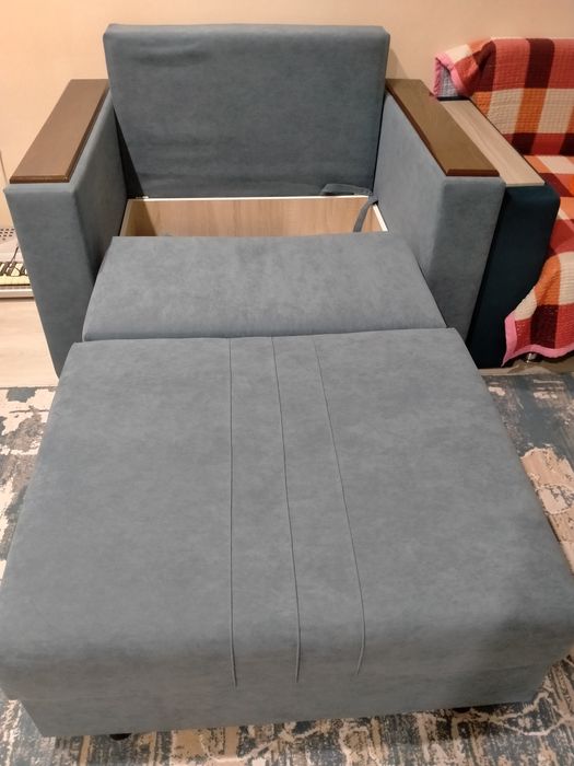 Продам кресло диван