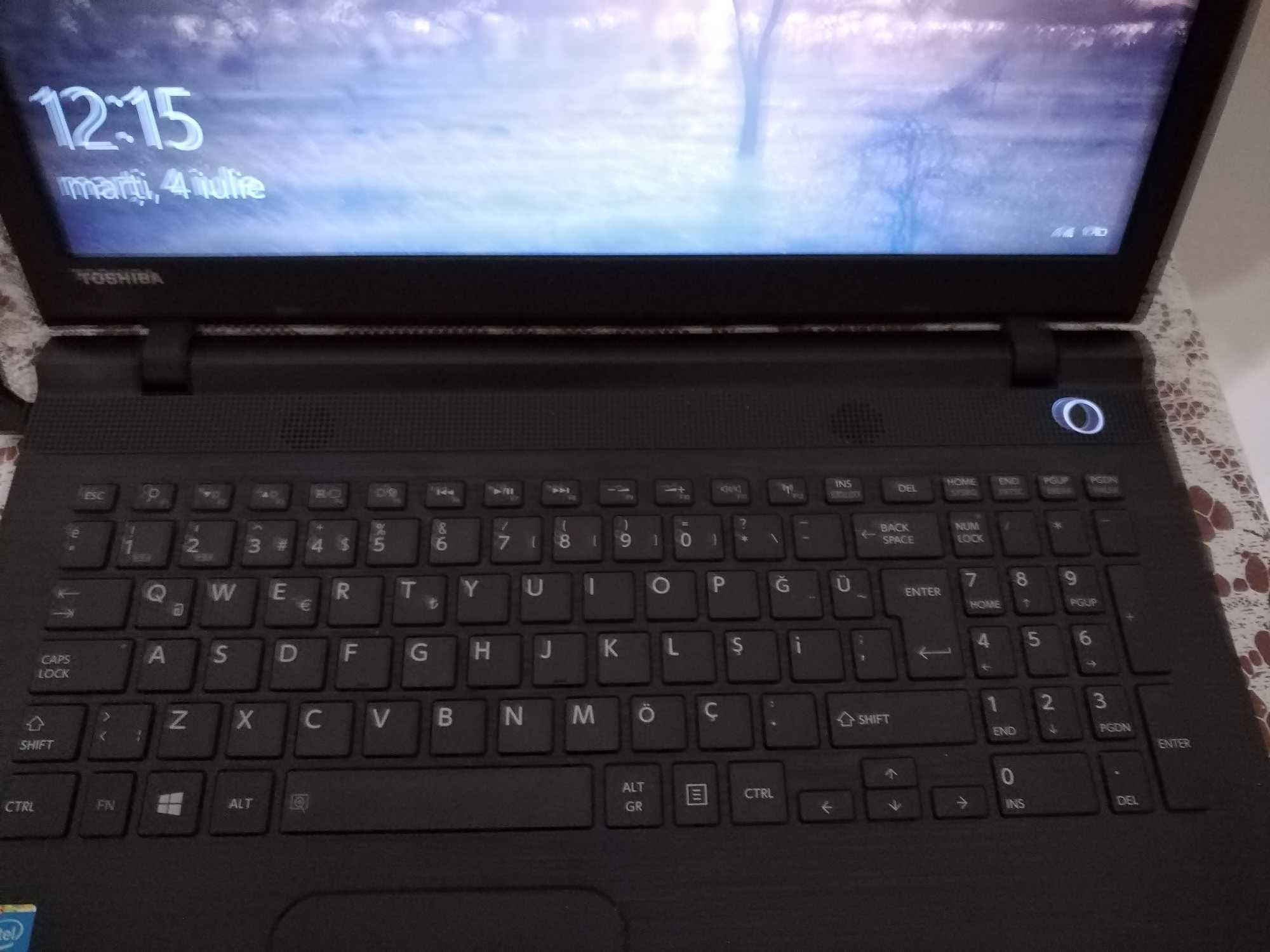 Laptop  toshiba satelitte c 65 c-1 le, 15,7 inc. procesor i5-5200u.