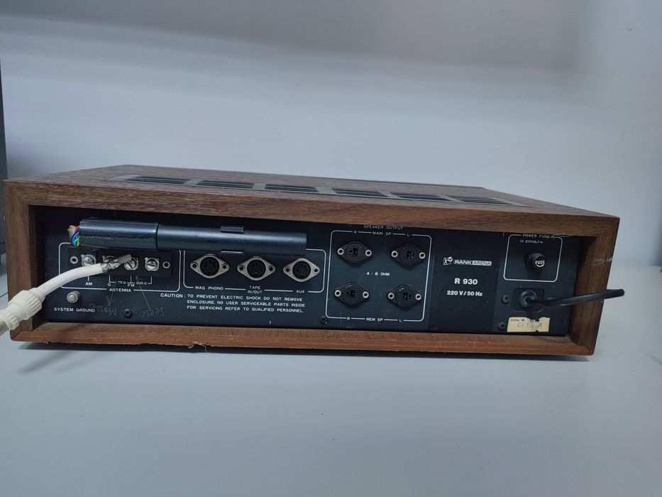 Amplituner Rank Arena R930 4 iesiri 4-8 ohmi tuner amplificator 30 tra