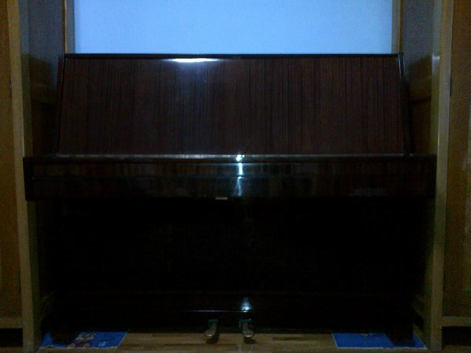 Vand pianina LIRIKA