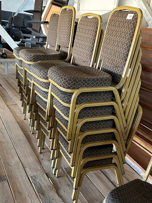 Стулья , оборудование