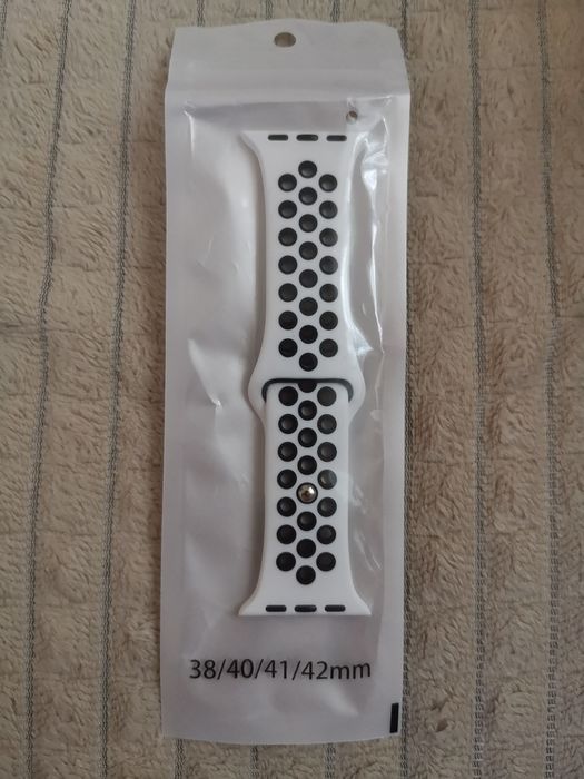 Продам Ремешок от apple watch белый