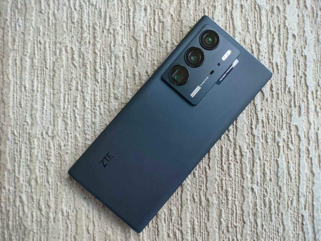 Zte axon 40 ultra 12-256