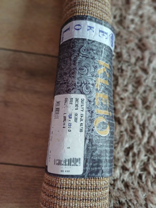 Килим в отлично състояние без забележки