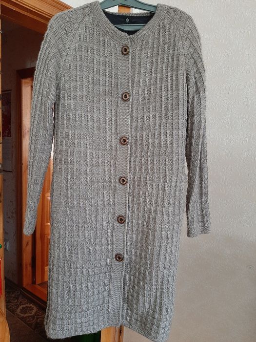 Продам кардиган р.46-48