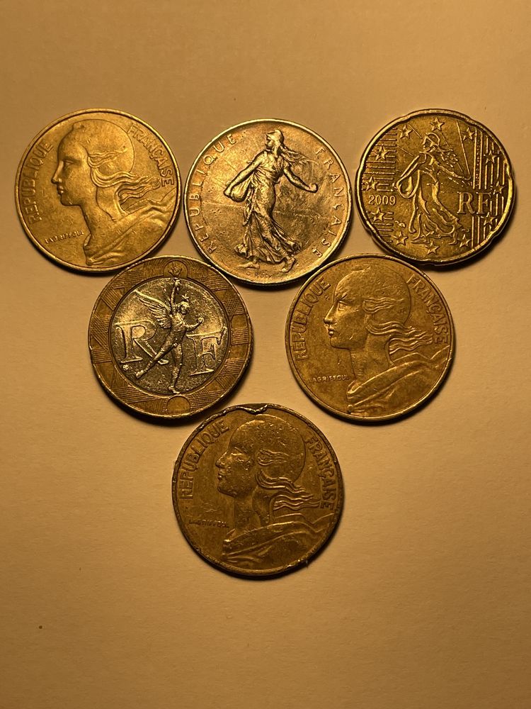 Vând monede Franța