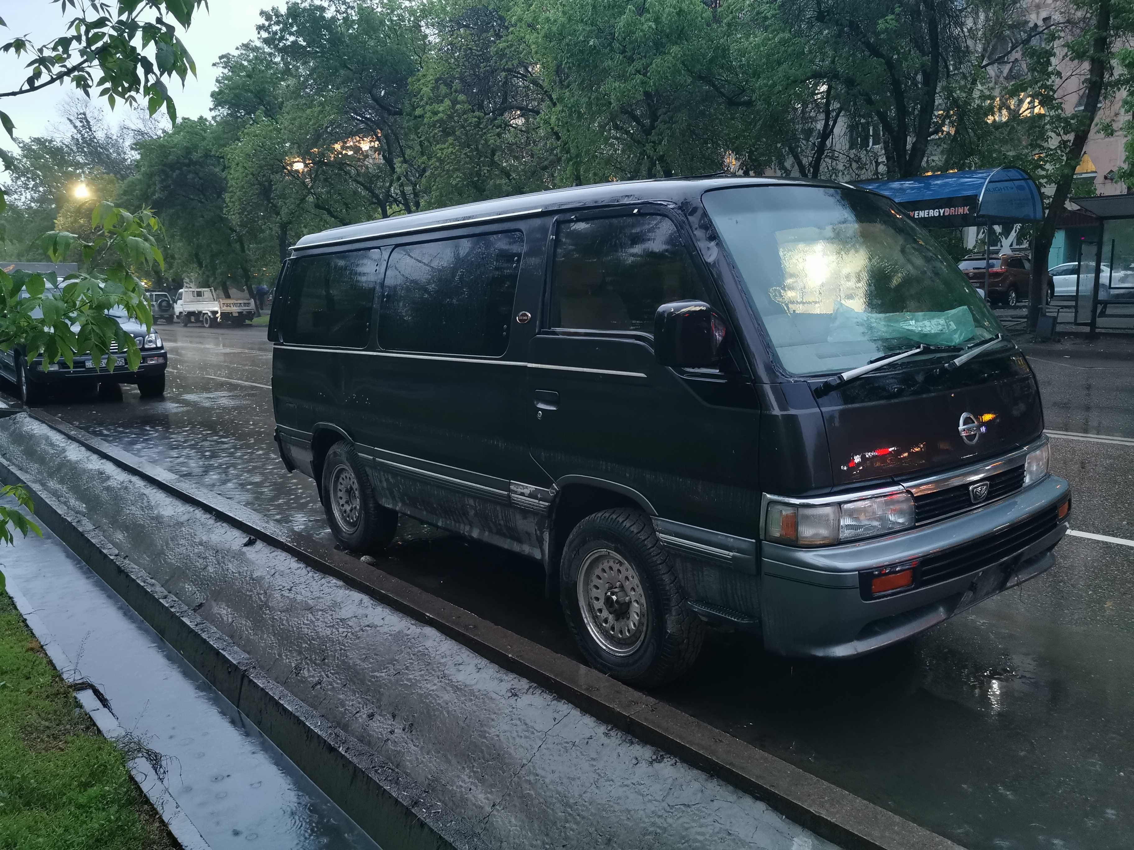 Nissan Caravan, Homy, Urvan