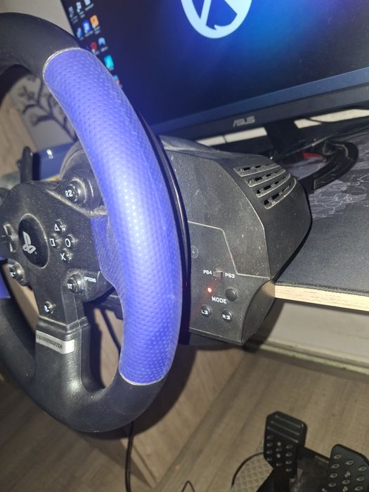 Vand volan thrustmaster t 150