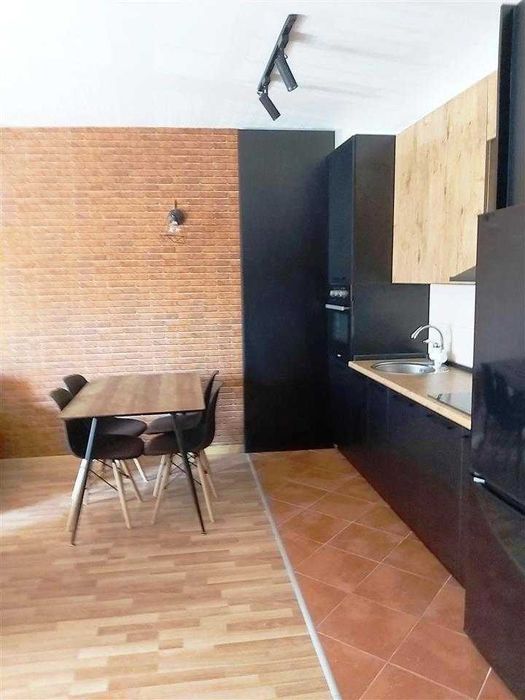 Дава се под наем Двустаен апартамент в Бургас, Изгрев - 56 кв.м за 229.5 € - Снимка #2