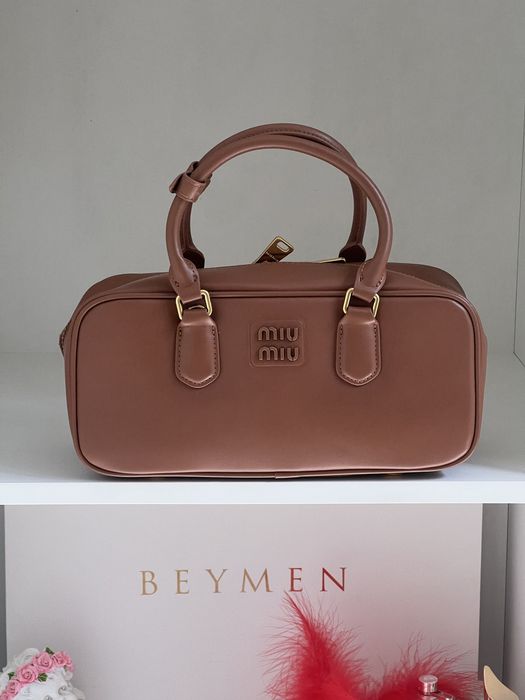 Продам сумку от Миу Миу