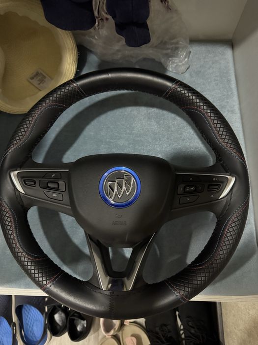 Продается Мулти Рул От Buick Velite 6 Подайдет любой Автомобил  новый