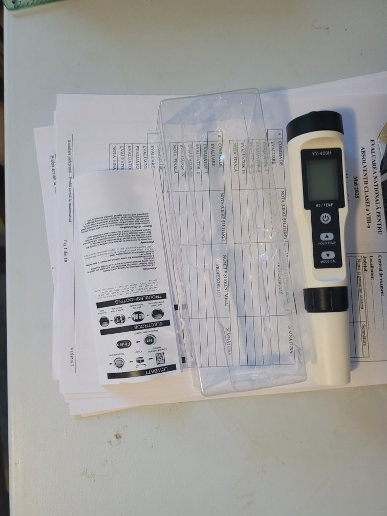 Aparat de masurat nivelul hidrogenului si al clorului din apa