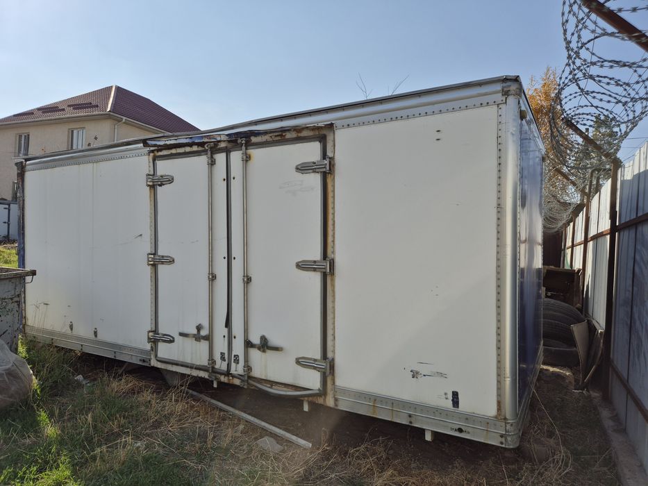 Будка изотермическая от Исузу 2.2×6×1.8