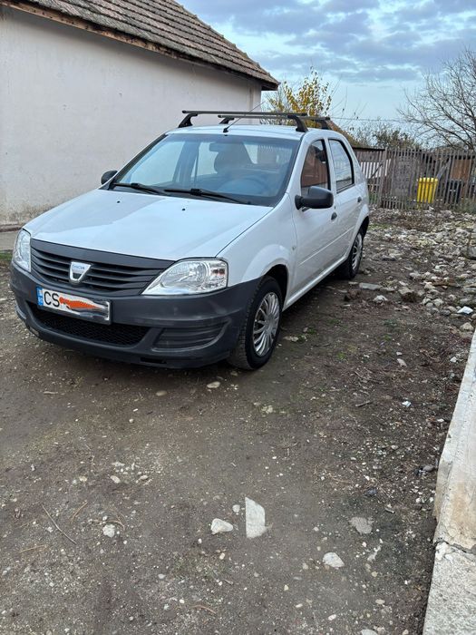 Vând sau schimb Logan