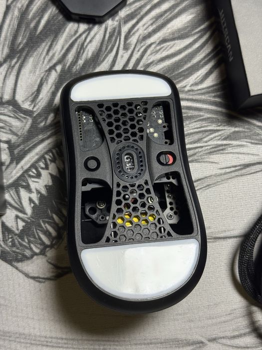 Hitscan Hyperlight - mouse gaming