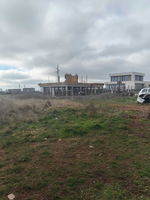 Маломерен парцел в Нови искър