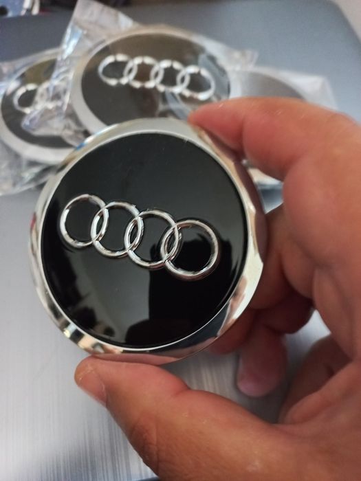Audi- set 4 capace pentru jante aliaj