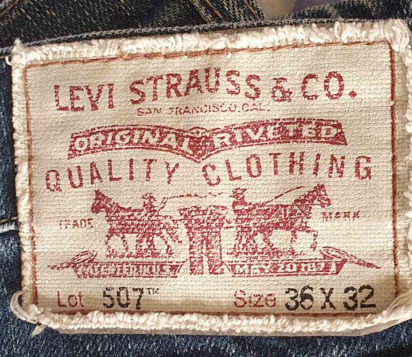 Оrginal LEVI STRAUSS & CO дънки . Произведени в Мексико ,36 по 32.