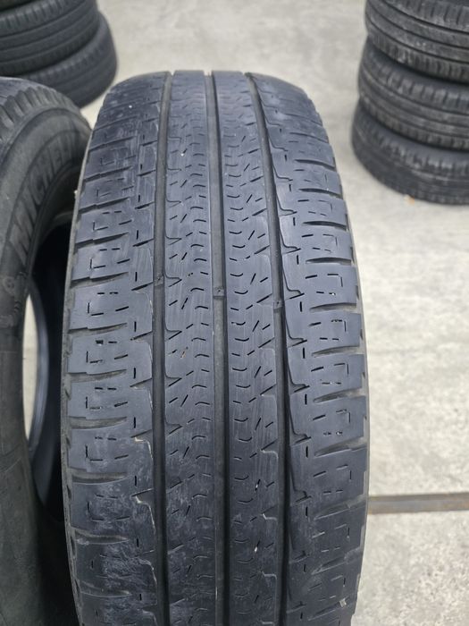 2 Броя Бусови 225/75/16C Michelin 5,6mm 22dot