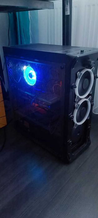 Desktop Gaming AMD Ryzen 7 2700x 8 nuclee Placa video 8 Gb
