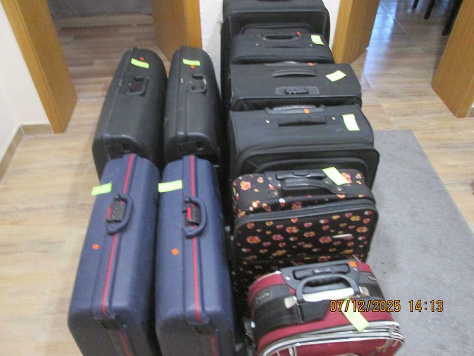 куфари различни размери