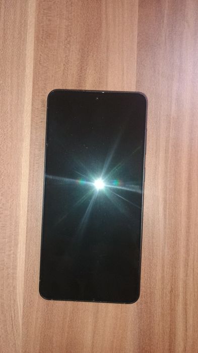 Samsung Galaxy S25 Edge – Ca Nou, Folosit 1 Lună, Fără Defecte