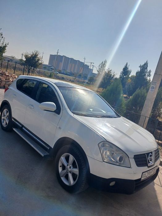 Продам свой Nissan Qashqai 2008 года выпуска