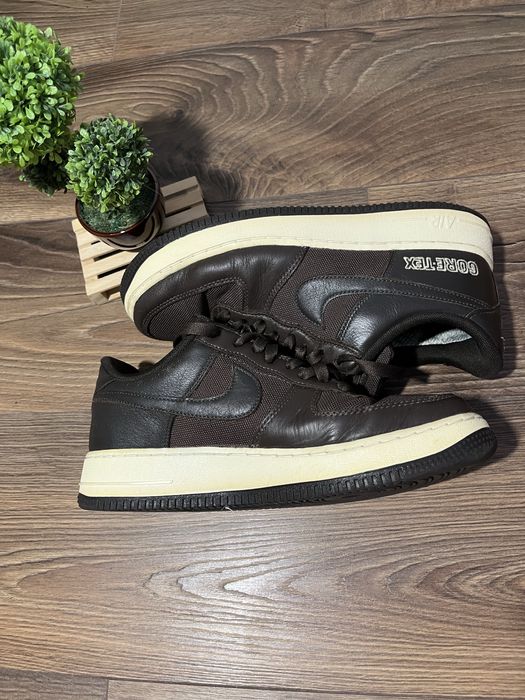 Adidasi Nike Air Force 1 goretex