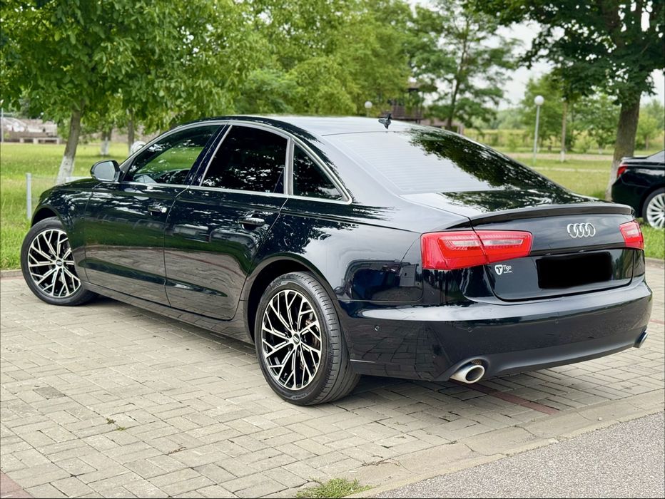 /// Audi A6 3.0 TDI QUATTRO ///