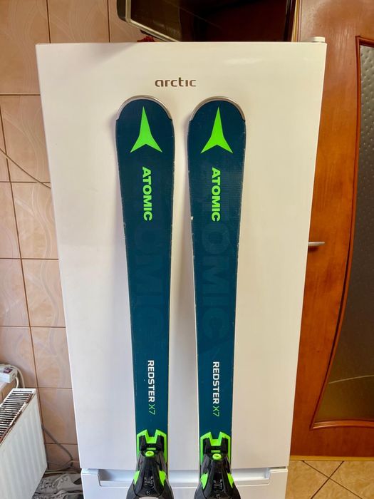 Schiuri atomic rester x7 /skiuri ski